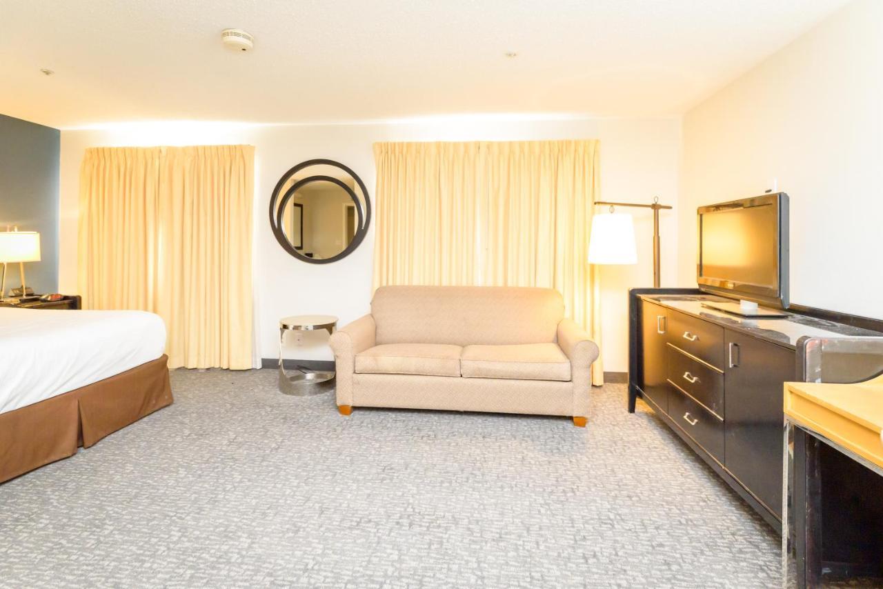 Philadelphia Suites At Airport - An Extended Stay Hotel Exterior foto